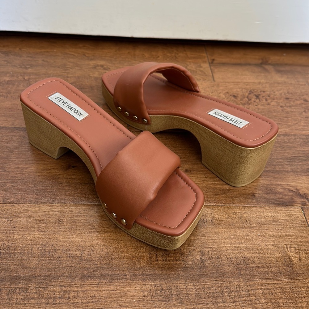Steve Madden retro slide sandals